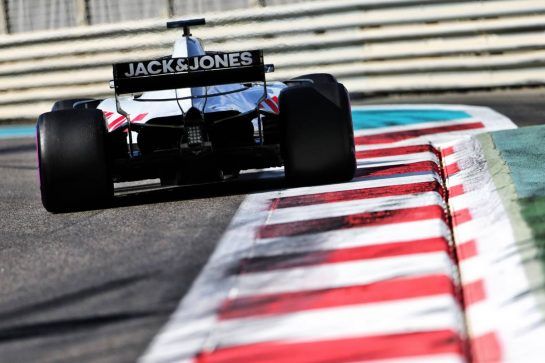 Louis Deletraz (SUI) Haas VF-18 Test Driver.
28.11.2018. Formula 1 Testing, Yas Marina Circuit, Abu Dhabi, Wednesday.
- www.xpbimages.com, EMail: requests@xpbimages.com - copy of publication required for printed pictures. Every used picture is fee-liable. © Copyright: Moy / XPB Images