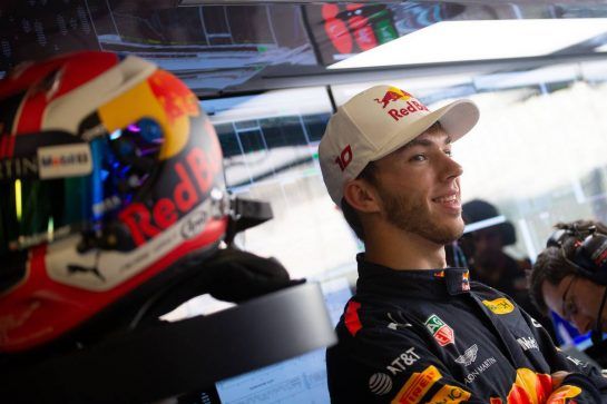 Pierre Gasly (FRA) Red Bull Racing.
28.11.2018. Formula 1 Testing, Yas Marina Circuit, Abu Dhabi, Wednesday.
- www.xpbimages.com, EMail: requests@xpbimages.com - copy of publication required for printed pictures. Every used picture is fee-liable. © Copyright: Bearne / XPB Images