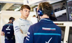 Russell focused on moving Williams up the grid, not on Kubica
