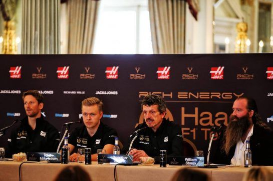 (L to R): Romain Grosjean (FRA) Haas F1 Team; Kevin Magnussen (DEN) Haas F1 Team; Guenther Steiner (ITA) Haas F1 Team Prinicipal; William Storey (GBR) Rich Energy CEO.
27.02.2019. Haas F1 Team Livery Unveil, The Royal Automobile Club, London, England.
- www.xpbimages.com, EMail: requests@xpbimages.com - copy of publication required for printed pictures. Every used picture is fee-liable. © Copyright: Batchelor / XPB Images