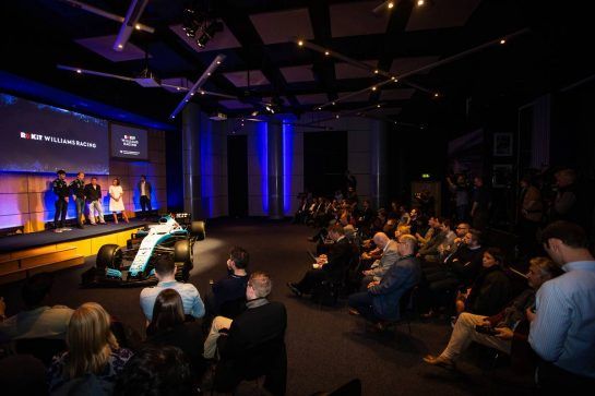 (L to R): George Russell (GBR) Williams Racing; Robert Kubica (POL) Williams Racing; Jonathan Kendrick (GBR) ROK Group Chairman; Claire Williams (GBR) Williams Racing Deputy Team Principal.
11.02.2019. Williams Racing Livery Unveil, Williams Racing Headquarters, Grove, England.
- www.xpbimages.com, EMail: requests@xpbimages.com - copy of publication required for printed pictures. Every used picture is fee-liable. © Copyright: Bearne / XPB Images