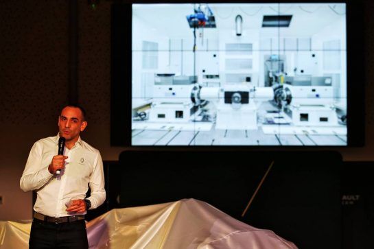 Cyril Abiteboul (FRA) Renault Sport F1 Managing Director.
12.02.2019. Renault Sport F1 Team RS19 Launch, Enstone England. Tuesday.
- www.xpbimages.com, EMail: requests@xpbimages.com - copy of publication required for printed pictures. Every used picture is fee-liable. © Copyright: Batchelor / XPB Images