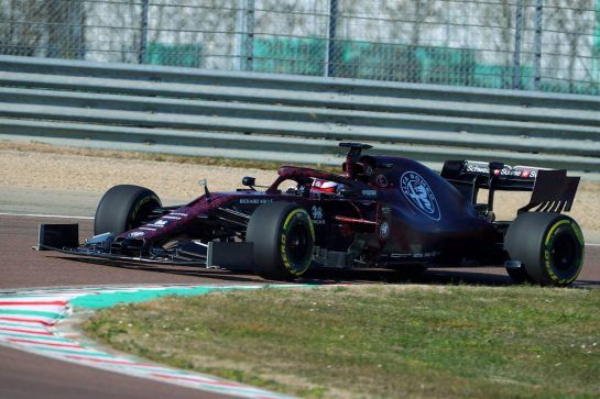Kimi Raikkonen (FIN) shakes down the Alfa Romeo F1 Car for the 1st time.
24.02.2017. Ferrari SF70H Shakedown. Fiorano, Italy, Friday.
- www.xpbimages.com, EMail: requests@xpbimages.com - copy of publication required for printed pictures. Every used picture is fee-liable. © Copyright: Basile Photo4 / XPB Images
