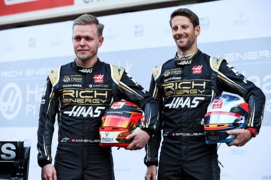 (L to R): Kevin Magnussen (DEN) Haas F1 Team with team mate Romain Grosjean (FRA) Haas F1 Team.
18.02.2019. Formula One Testing, Day One, Barcelona, Spain. Monday.
- www.xpbimages.com, EMail: requests@xpbimages.com - copy of publication required for printed pictures. Every used picture is fee-liable. © Copyright: Batchelor / XPB Images