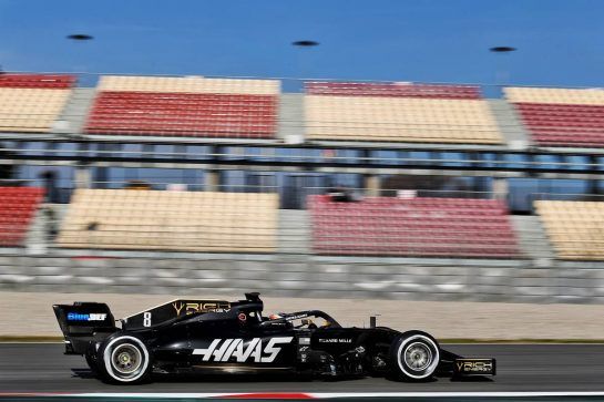 Romain Grosjean (FRA) Haas F1 Team VF-19.
18.02.2019. Formula One Testing, Day One, Barcelona, Spain. Monday.
- www.xpbimages.com, EMail: requests@xpbimages.com - copy of publication required for printed pictures. Every used picture is fee-liable. © Copyright: Charniaux / XPB Images