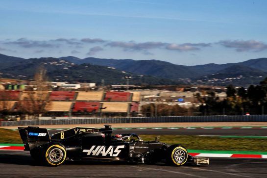 Romain Grosjean (FRA) Haas F1 Team VF-19.
18.02.2019. Formula One Testing, Day One, Barcelona, Spain. Monday.
- www.xpbimages.com, EMail: requests@xpbimages.com - copy of publication required for printed pictures. Every used picture is fee-liable. © Copyright: Batchelor / XPB Images