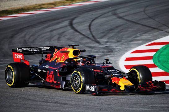 Max Verstappen (NLD) Red Bull Racing RB14.
18.02.2019. Formula One Testing, Day One, Barcelona, Spain. Monday.
- www.xpbimages.com, EMail: requests@xpbimages.com - copy of publication required for printed pictures. Every used picture is fee-liable. © Copyright: Batchelor / XPB Images