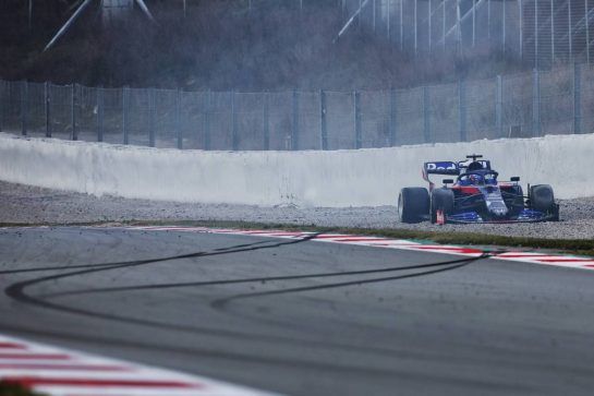 Alexander Albon (THA) Scuderia Toro Rosso STR14 in the gravel trap.
19.02.2019. Formula One Testing, Day Two, Barcelona, Spain. Tuesday.
- www.xpbimages.com, EMail: requests@xpbimages.com - copy of publication required for printed pictures. Every used picture is fee-liable. © Copyright: Charniaux / XPB Images
