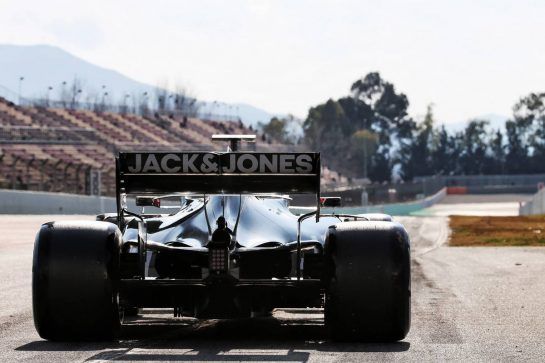 Kevin Magnussen (DEN) Haas VF-19.
19.02.2019. Formula One Testing, Day Two, Barcelona, Spain. Tuesday.
- www.xpbimages.com, EMail: requests@xpbimages.com - copy of publication required for printed pictures. Every used picture is fee-liable. © Copyright: Batchelor / XPB Images