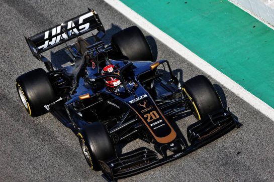 Kevin Magnussen (DEN) Haas VF-19.
19.02.2019. Formula One Testing, Day Two, Barcelona, Spain. Tuesday.
- www.xpbimages.com, EMail: requests@xpbimages.com - copy of publication required for printed pictures. Every used picture is fee-liable. © Copyright: Moy / XPB Images