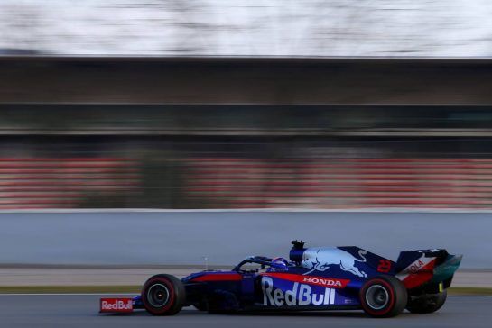 Alexander Albon (THA), Scuderia Toro Rosso 
19.02.2019. Formula One Testing, Day Two, Barcelona, Spain. Tuesday.
- www.xpbimages.com, EMail: requests@xpbimages.com - copy of publication required for printed pictures. Every used picture is fee-liable. © Copyright: Charniaux / XPB Images