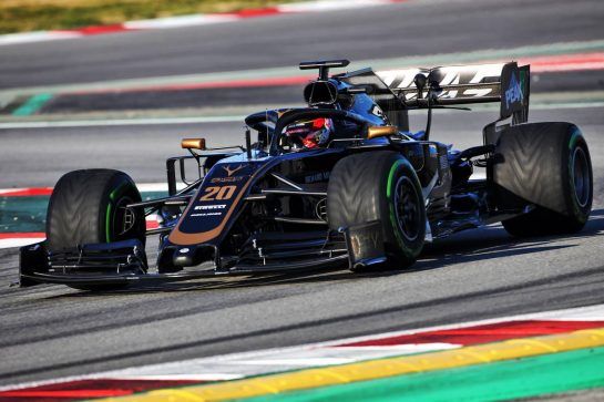 Kevin Magnussen (DEN) Haas VF-19.
26.02.2019. Formula One Testing, Day One, Barcelona, Spain. Tuesday.
- www.xpbimages.com, EMail: requests@xpbimages.com - copy of publication required for printed pictures. Every used picture is fee-liable. © Copyright: Charniaux / XPB Images