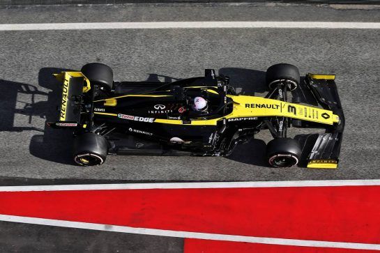 Daniel Ricciardo (AUS) Renault Sport F1 Team RS19.
26.02.2019. Formula One Testing, Day One, Barcelona, Spain. Tuesday.
- www.xpbimages.com, EMail: requests@xpbimages.com - copy of publication required for printed pictures. Every used picture is fee-liable. © Copyright: Moy / XPB Images