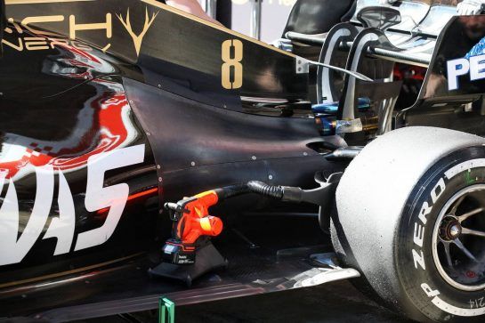 Romain Grosjean (FRA) Haas F1 Team VF-19 engine cover detail.
27.02.2019. Formula One Testing, Day Two, Barcelona, Spain. Wednesday.
- www.xpbimages.com, EMail: requests@xpbimages.com - copy of publication required for printed pictures. Every used picture is fee-liable. © Copyright: Batchelor / XPB Images