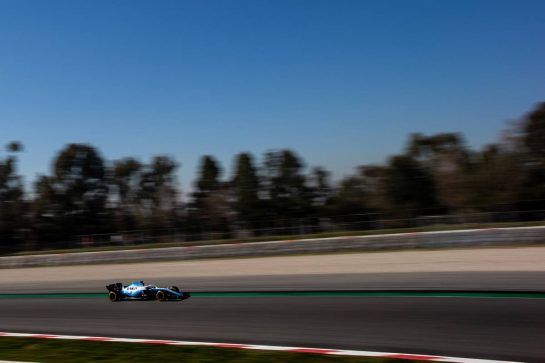 Robert Kubica (POL) Williams Racing FW42.
27.02.2019. Formula One Testing, Day Two, Barcelona, Spain. Wednesday.
- www.xpbimages.com, EMail: requests@xpbimages.com - copy of publication required for printed pictures. Every used picture is fee-liable. © Copyright: Bearne / XPB Images
