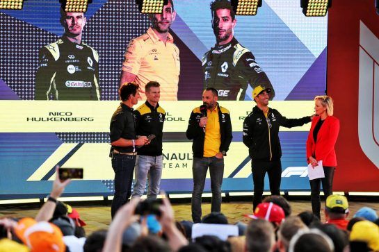 (L to R): Mark Webber (AUS) Channel 4 Presenter; Nico Hulkenberg (GER) Renault F1 Team; Cyril Abiteboul (FRA) Renault Sport F1 Managing Director; and Daniel Ricciardo (AUS) Renault F1 Team, at the F1 Season Launch in Federation Square.
13.03.2019. Formula 1 World Championship, Rd 1, Australian Grand Prix, Albert Park, Melbourne, Australia, Preparation Day.
- www.xpbimages.com, EMail: requests@xpbimages.com - copy of publication required for printed pictures. Every used picture is fee-liable. © Copyright: Charniaux / XPB Images