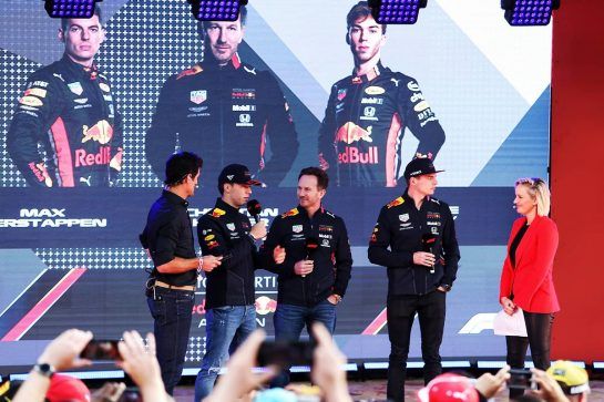 (L to R): Mark Webber (AUS) Channel 4 Presenter; Pierre Gasly (FRA) Red Bull Racing; Christian Horner (GBR) Red Bull Racing Team Principal; and Max Verstappen (NLD) Red Bull Racing, at the F1 Season Launch in Federation Square.
13.03.2019. Formula 1 World Championship, Rd 1, Australian Grand Prix, Albert Park, Melbourne, Australia, Preparation Day.
- www.xpbimages.com, EMail: requests@xpbimages.com - copy of publication required for printed pictures. Every used picture is fee-liable. © Copyright: Charniaux / XPB Images