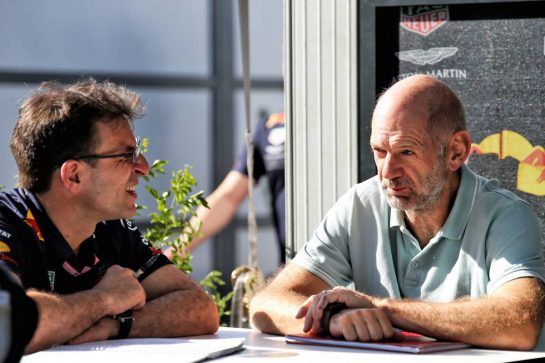 Adrian Newey (GBR) Red Bull Racing Chief Technical Officer (Right).
14.03.2019. Formula 1 World Championship, Rd 1, Australian Grand Prix, Albert Park, Melbourne, Australia, Preparation Day.
- www.xpbimages.com, EMail: requests@xpbimages.com - copy of publication required for printed pictures. Every used picture is fee-liable. © Copyright: Batchelor / XPB Images