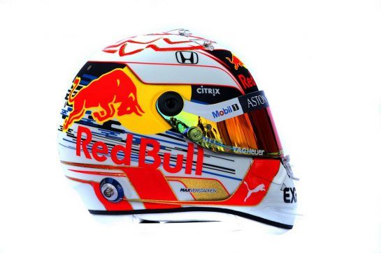 The helmet of Max Verstappen (NLD) Red Bull Racing.
14.03.2019. Formula 1 World Championship, Rd 1, Australian Grand Prix, Albert Park, Melbourne, Australia, Preparation Day.
- www.xpbimages.com, EMail: requests@xpbimages.com - copy of publication required for printed pictures. Every used picture is fee-liable. © Copyright: Batchelor / XPB Images