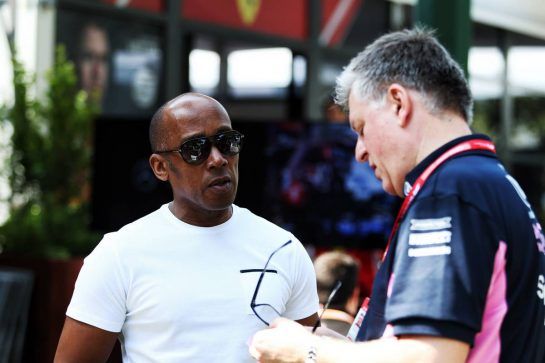 (L to R): Anthony Hamilton (GBR) with Otmar Szafnauer (USA) Racing Point F1 Team Principal and CEO.
16.03.2019. Formula 1 World Championship, Rd 1, Australian Grand Prix, Albert Park, Melbourne, Australia, Qualifying Day.
- www.xpbimages.com, EMail: requests@xpbimages.com - copy of publication required for printed pictures. Every used picture is fee-liable. © Copyright: Moy / XPB Images