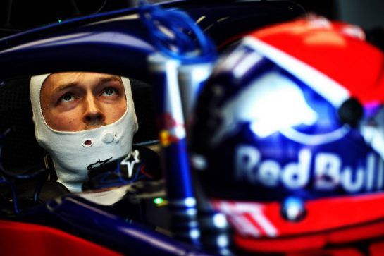 Daniil Kvyat (RUS) Scuderia Toro Rosso STR14.
16.03.2019. Formula 1 World Championship, Rd 1, Australian Grand Prix, Albert Park, Melbourne, Australia, Qualifying Day.
- www.xpbimages.com, EMail: requests@xpbimages.com - copy of publication required for printed pictures. Every used picture is fee-liable. © Copyright: Batchelor / XPB Images
