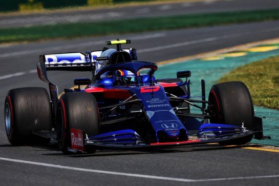 Alexander Albon (THA) Scuderia Toro Rosso STR14.
16.03.2019. Formula 1 World Championship, Rd 1, Australian Grand Prix, Albert Park, Melbourne, Australia, Qualifying Day.
- www.xpbimages.com, EMail: requests@xpbimages.com - copy of publication required for printed pictures. Every used picture is fee-liable. © Copyright: Moy / XPB Images