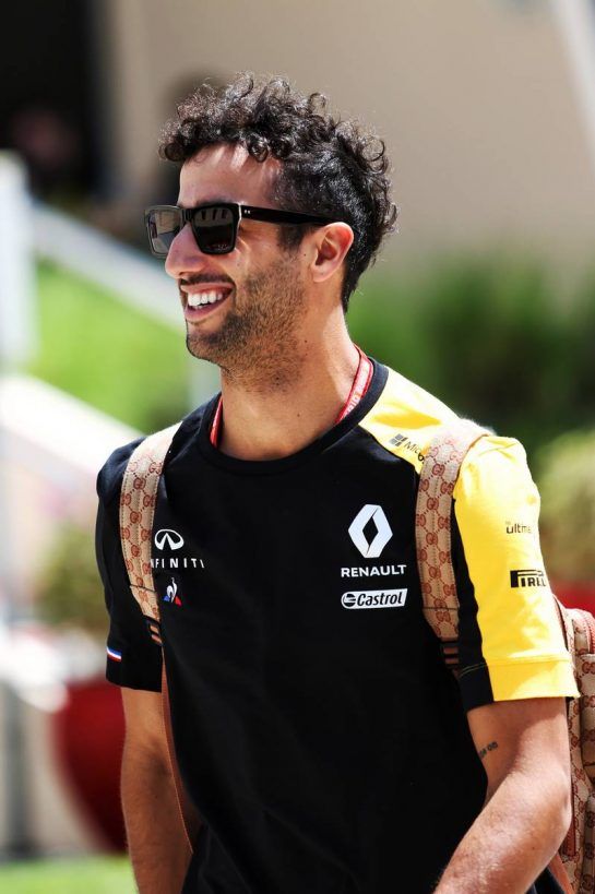 Daniel Ricciardo (AUS) Renault F1 Team.
28.03.2019. Formula 1 World Championship, Rd 2, Bahrain Grand Prix, Sakhir, Bahrain, Preparation Day.
- www.xpbimages.com, EMail: requests@xpbimages.com - copy of publication required for printed pictures. Every used picture is fee-liable. © Copyright: Moy / XPB Images