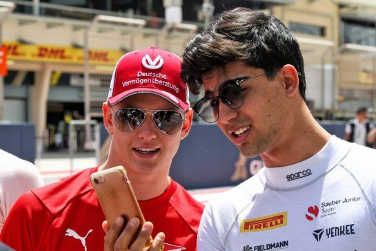 Mick Schumacher (GER) Prema Racing Formula Two Driver (Left).
28.03.2019. Formula 1 World Championship, Rd 2, Bahrain Grand Prix, Sakhir, Bahrain, Preparation Day.
- www.xpbimages.com, EMail: requests@xpbimages.com - copy of publication required for printed pictures. Every used picture is fee-liable. © Copyright: Batchelor / XPB Images
