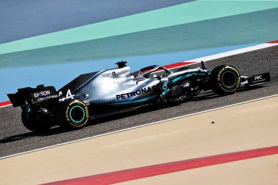 Lewis Hamilton (GBR) Mercedes AMG F1 W10.
29.03.2019. Formula 1 World Championship, Rd 2, Bahrain Grand Prix, Sakhir, Bahrain, Practice Day
- www.xpbimages.com, EMail: requests@xpbimages.com - copy of publication required for printed pictures. Every used picture is fee-liable. © Copyright: Moy / XPB Images