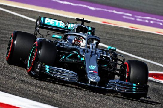 Lewis Hamilton (GBR) Mercedes AMG F1 W10.
29.03.2019. Formula 1 World Championship, Rd 2, Bahrain Grand Prix, Sakhir, Bahrain, Practice Day
- www.xpbimages.com, EMail: requests@xpbimages.com - copy of publication required for printed pictures. Every used picture is fee-liable. © Copyright: Moy / XPB Images