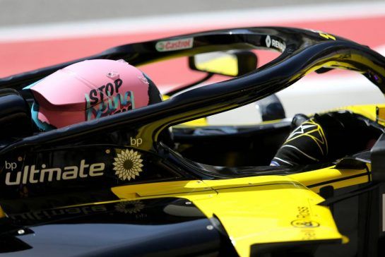 Daniel Ricciardo (AUS), Renault F1 Team 
29.03.2019. Formula 1 World Championship, Rd 2, Bahrain Grand Prix, Sakhir, Bahrain, Practice Day
- www.xpbimages.com, EMail: requests@xpbimages.com - copy of publication required for printed pictures. Every used picture is fee-liable. © Copyright: Charniaux / XPB Images