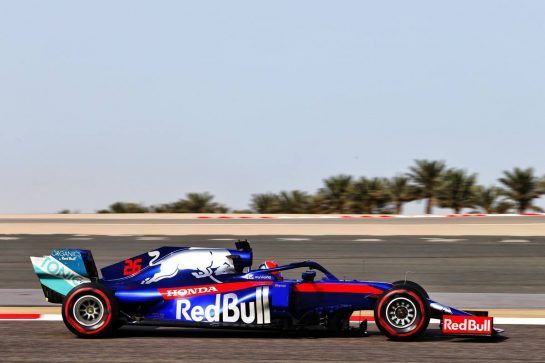 Daniil Kvyat (RUS) Scuderia Toro Rosso STR14.
30.03.2019. Formula 1 World Championship, Rd 2, Bahrain Grand Prix, Sakhir, Bahrain, Qualifying Day.
- www.xpbimages.com, EMail: requests@xpbimages.com - copy of publication required for printed pictures. Every used picture is fee-liable. © Copyright: Moy / XPB Images