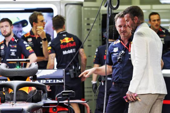 David Beckham (GBR) Former Football Player with Christian Horner (GBR) Red Bull Racing Team Principal.
31.03.2019. Formula 1 World Championship, Rd 2, Bahrain Grand Prix, Sakhir, Bahrain, Race Day.
- www.xpbimages.com, EMail: requests@xpbimages.com - copy of publication required for printed pictures. Every used picture is fee-liable. © Copyright: Bearne / XPB Images