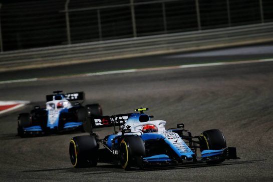 Robert Kubica (POL) Williams Racing FW42 leads team mate George Russell (GBR) Williams Racing FW42.
31.03.2019. Formula 1 World Championship, Rd 2, Bahrain Grand Prix, Sakhir, Bahrain, Race Day.
- www.xpbimages.com, EMail: requests@xpbimages.com - copy of publication required for printed pictures. Every used picture is fee-liable. © Copyright: Batchelor / XPB Images