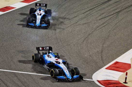 Robert Kubica (POL) Williams Racing FW42 leads team mate George Russell (GBR) Williams Racing FW42.
31.03.2019. Formula 1 World Championship, Rd 2, Bahrain Grand Prix, Sakhir, Bahrain, Race Day.
- www.xpbimages.com, EMail: requests@xpbimages.com - copy of publication required for printed pictures. Every used picture is fee-liable. © Copyright: Moy / XPB Images