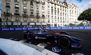 Paris E-Prix: Virgin Racing's Frijns emerges from the chaos