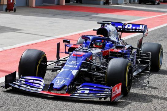Alexander Albon (THA) Scuderia Toro Rosso STR14.
03.04.2019. Formula One Testing, Sakhir, Bahrain, Wednesday.
- www.xpbimages.com, EMail: requests@xpbimages.com - copy of publication required for printed pictures. Every used picture is fee-liable. © Copyright: Batchelor / XPB Images