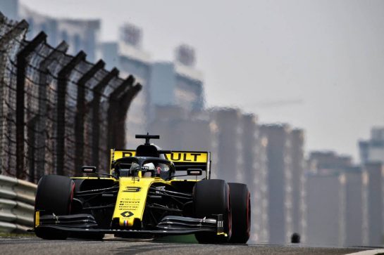 Daniel Ricciardo (AUS) Renault F1 Team RS19.
12.04.2019. Formula 1 World Championship, Rd 3, Chinese Grand Prix, Shanghai, China, Practice Day.
- www.xpbimages.com, EMail: requests@xpbimages.com - copy of publication required for printed pictures. Every used picture is fee-liable. © Copyright: Batchelor / XPB Images