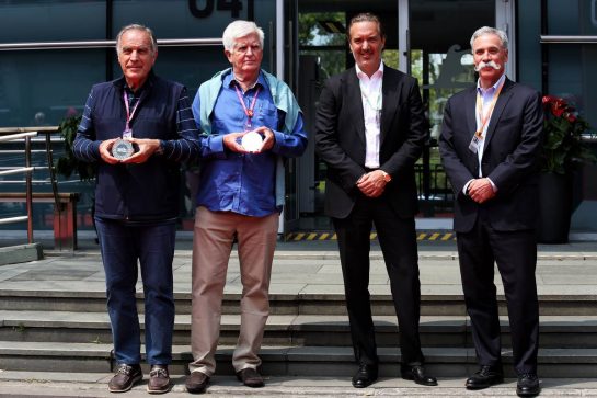 (L to R): Giorgio Piola (ITA) Journalist; Roger Benoit, Journalist; Marin Aleksov, Rosland Capital CEO; and Chase Carey (USA) Formula One Group Chairman - official 1000th Grand Prix coin presentation for the most Grand Prix attended.
12.04.2019. Formula 1 World Championship, Rd 3, Chinese Grand Prix, Shanghai, China, Practice Day.
- www.xpbimages.com, EMail: requests@xpbimages.com - copy of publication required for printed pictures. Every used picture is fee-liable. © Copyright: Batchelor / XPB Images
