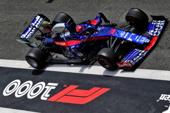 Daniil Kvyat (RUS) Scuderia Toro Rosso STR14.
13.04.2019. Formula 1 World Championship, Rd 3, Chinese Grand Prix, Shanghai, China, Qualifying Day.
- www.xpbimages.com, EMail: requests@xpbimages.com - copy of publication required for printed pictures. Every used picture is fee-liable. © Copyright: Bearne / XPB Images