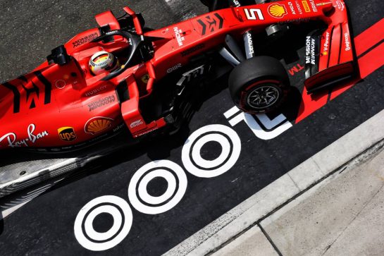 Sebastian Vettel (GER) Ferrari SF90.
13.04.2019. Formula 1 World Championship, Rd 3, Chinese Grand Prix, Shanghai, China, Qualifying Day.
- www.xpbimages.com, EMail: requests@xpbimages.com - copy of publication required for printed pictures. Every used picture is fee-liable. © Copyright: Bearne / XPB Images