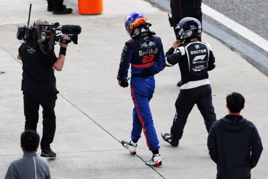 Alexander Albon (THA) Scuderia Toro Rosso crashed in the third practice session.
13.04.2019. Formula 1 World Championship, Rd 3, Chinese Grand Prix, Shanghai, China, Qualifying Day.
- www.xpbimages.com, EMail: requests@xpbimages.com - copy of publication required for printed pictures. Every used picture is fee-liable. © Copyright: Bearne / XPB Images
