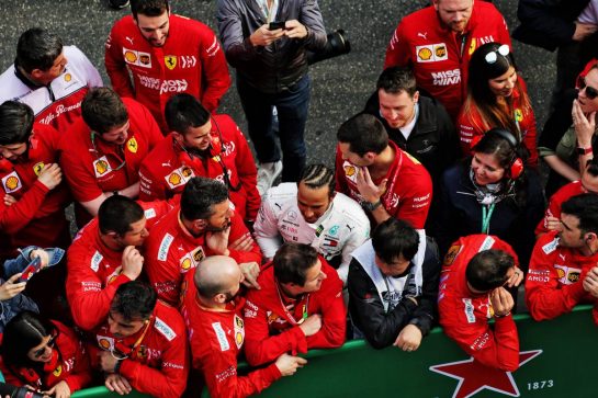 Race winner Lewis Hamilton (GBR) Mercedes AMG F1 celebrates in parc ferme.
14.04.2019. Formula 1 World Championship, Rd 3, Chinese Grand Prix, Shanghai, China, Race Day.
- www.xpbimages.com, EMail: requests@xpbimages.com - copy of publication required for printed pictures. Every used picture is fee-liable. © Copyright: Bearne / XPB Images
