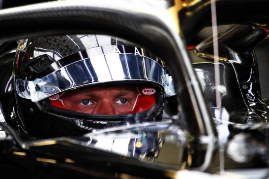 Kevin Magnussen (DEN) Haas VF-19.
26.04.2019. Formula 1 World Championship, Rd 4, Azerbaijan Grand Prix, Baku Street Circuit, Azerbaijan, Practice Day.
- www.xpbimages.com, EMail: requests@xpbimages.com - copy of publication required for printed pictures. Every used picture is fee-liable. © Copyright: Batchelor / XPB Images