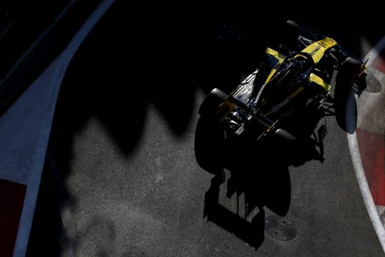 Daniel Ricciardo (AUS), Renault F1 Team 
26.04.2019. Formula 1 World Championship, Rd 4, Azerbaijan Grand Prix, Baku Street Circuit, Azerbaijan, Practice Day.
- www.xpbimages.com, EMail: requests@xpbimages.com - copy of publication required for printed pictures. Every used picture is fee-liable. © Copyright: Charniaux / XPB Images