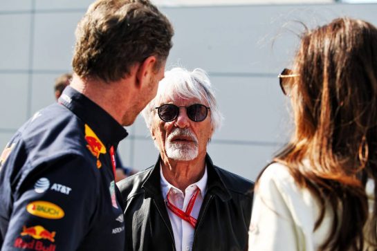 (L to R): Christian Horner (GBR) Red Bull Racing Team Principal with Bernie Ecclestone (GBR) and Fabiana Flosi (BRA).
26.04.2019. Formula 1 World Championship, Rd 4, Azerbaijan Grand Prix, Baku Street Circuit, Azerbaijan, Practice Day.
- www.xpbimages.com, EMail: requests@xpbimages.com - copy of publication required for printed pictures. Every used picture is fee-liable. © Copyright: Moy / XPB Images