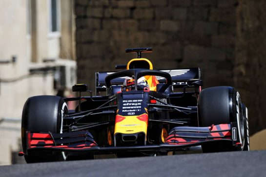 Max Verstappen (NLD) Red Bull Racing RB15.
27.04.2019. Formula 1 World Championship, Rd 4, Azerbaijan Grand Prix, Baku Street Circuit, Azerbaijan, Qualifying Day.
 - www.xpbimages.com, EMail: requests@xpbimages.com - copy of publication required for printed pictures. Every used picture is fee-liable. © Copyright: Bearne / XPB Images