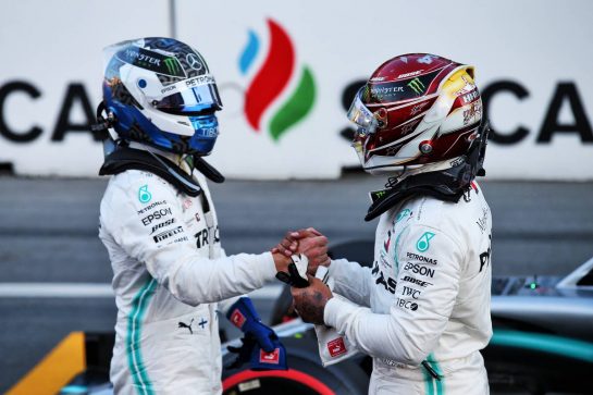 Lewis Hamilton (GBR) Mercedes AMG F1 (Right) congratulates team mate Valtteri Bottas (FIN) Mercedes AMG F1 (Left) on his pole position in qualifying parc ferme.
27.04.2019. Formula 1 World Championship, Rd 4, Azerbaijan Grand Prix, Baku Street Circuit, Azerbaijan, Qualifying Day.
- www.xpbimages.com, EMail: requests@xpbimages.com - copy of publication required for printed pictures. Every used picture is fee-liable. © Copyright: Batchelor / XPB Images