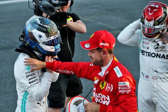 (L to R): Pole sitter Valtteri Bottas (FIN) Mercedes AMG F1 with third placed Sebastian Vettel (GER) Ferrari and second placed Lewis Hamilton (GBR) Mercedes AMG F1 in qualifying parc ferme.
27.04.2019. Formula 1 World Championship, Rd 4, Azerbaijan Grand Prix, Baku Street Circuit, Azerbaijan, Qualifying Day.
- www.xpbimages.com, EMail: requests@xpbimages.com - copy of publication required for printed pictures. Every used picture is fee-liable. © Copyright: Batchelor / XPB Images