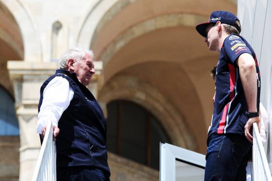 (L to R): Dr Helmut Marko (AUT) Red Bull Motorsport Consultant with Max Verstappen (NLD) Red Bull Racing.
28.04.2019. Formula 1 World Championship, Rd 4, Azerbaijan Grand Prix, Baku Street Circuit, Azerbaijan, Race Day.
- www.xpbimages.com, EMail: requests@xpbimages.com - copy of publication required for printed pictures. Every used picture is fee-liable. © Copyright: Batchelor / XPB Images